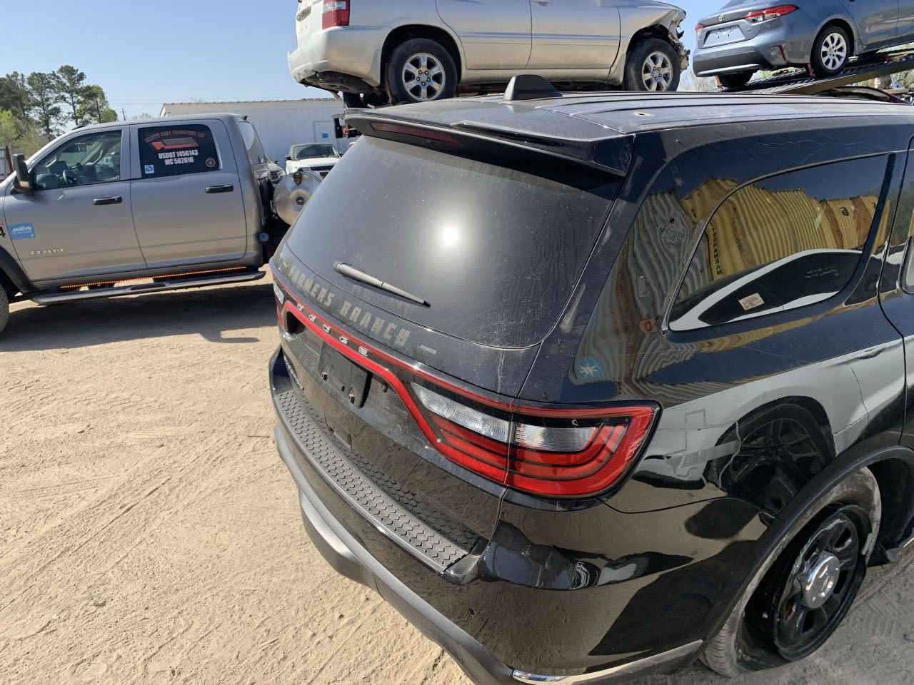 السلام عليكم مرخصت الادمن المحترم دوج دورنكو 24 هيمي اصل بوليس مصلح وكامل بدون رقم مبدل بيه جاملغ وبنيد والجاملغ اليسره صار بيه تعديل مبدل بيه شاصي يمنه مال كصه 
السعر 170 وبيه مجال للطيبين 
السياره
شاشه 
توقف ذاتي حساسات خلفي 
مري هيتر ورادار
كير الف 10 نمر
نظام ايكو
تبريد 4 قطع 
7 راكب 
بصمه 
نظام ABS
محرك 8v
حساسات خلفيه 
كامره 
السياره اتوقع ارخص دورنكو بلعراق بلعافيه علئ ياخذه 
***********
