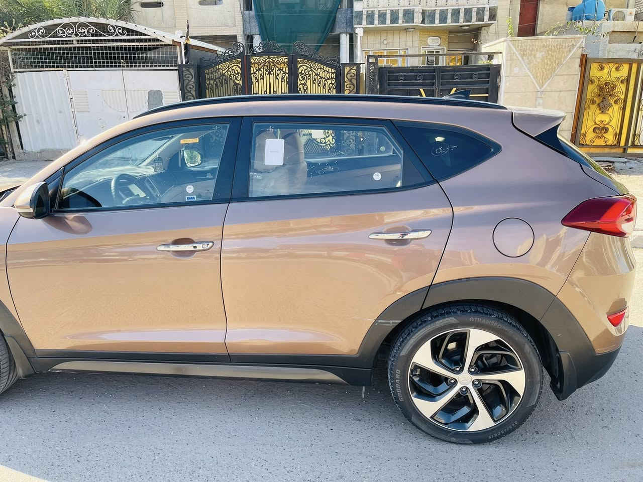 السلام عليكم توسان 2016 فول مواصفات 1على1 شاشه كبيرة شاشة اعطال رادار بصمه تشغيل /ابواب بانوراما صندوق كهرباء كشنات جلد تدفئة بالكشنات ويل كب رياضي حجم 19 السيارة ماشية 111 بسمي تحويل مباشرة كير مكينه 1600تيربو مكفوله كفاله عامه ومكفوله من الصبغ بيه بارد قليل من امريكا صور الحادث مرفقة بل منشور مكان السيارة بغداد حي اور صوره السونر بل منشور سعر سياره 155وبيه مجال الشراي رقم الهاتف *********** ابو سجاد
