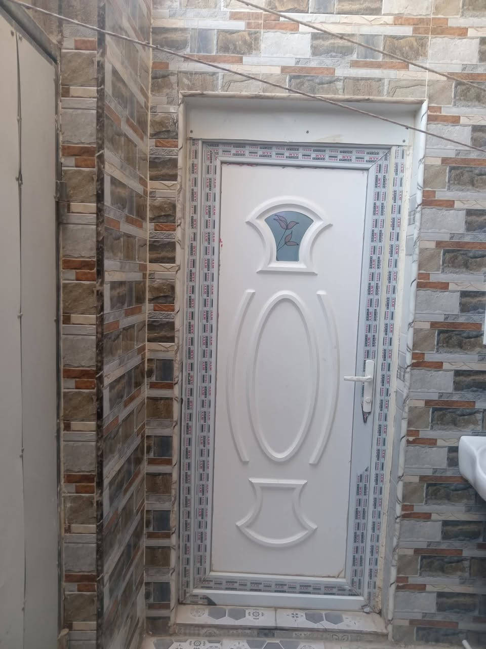 السلام عليكم
بيت للبيع مساحه 100امامي بناء كونكريت نهايه شارع ابو لبنان حي الكرامه مقاطعه 24 السعر 105 
اي ستفسارعلئ واتساب ***********
