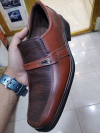 احذية شباب • عشار حنا الشيخ
