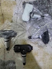 حساس اطار اغلب السيارات  للحجز مراسلة الحساب متوفر توصيل 07779979922