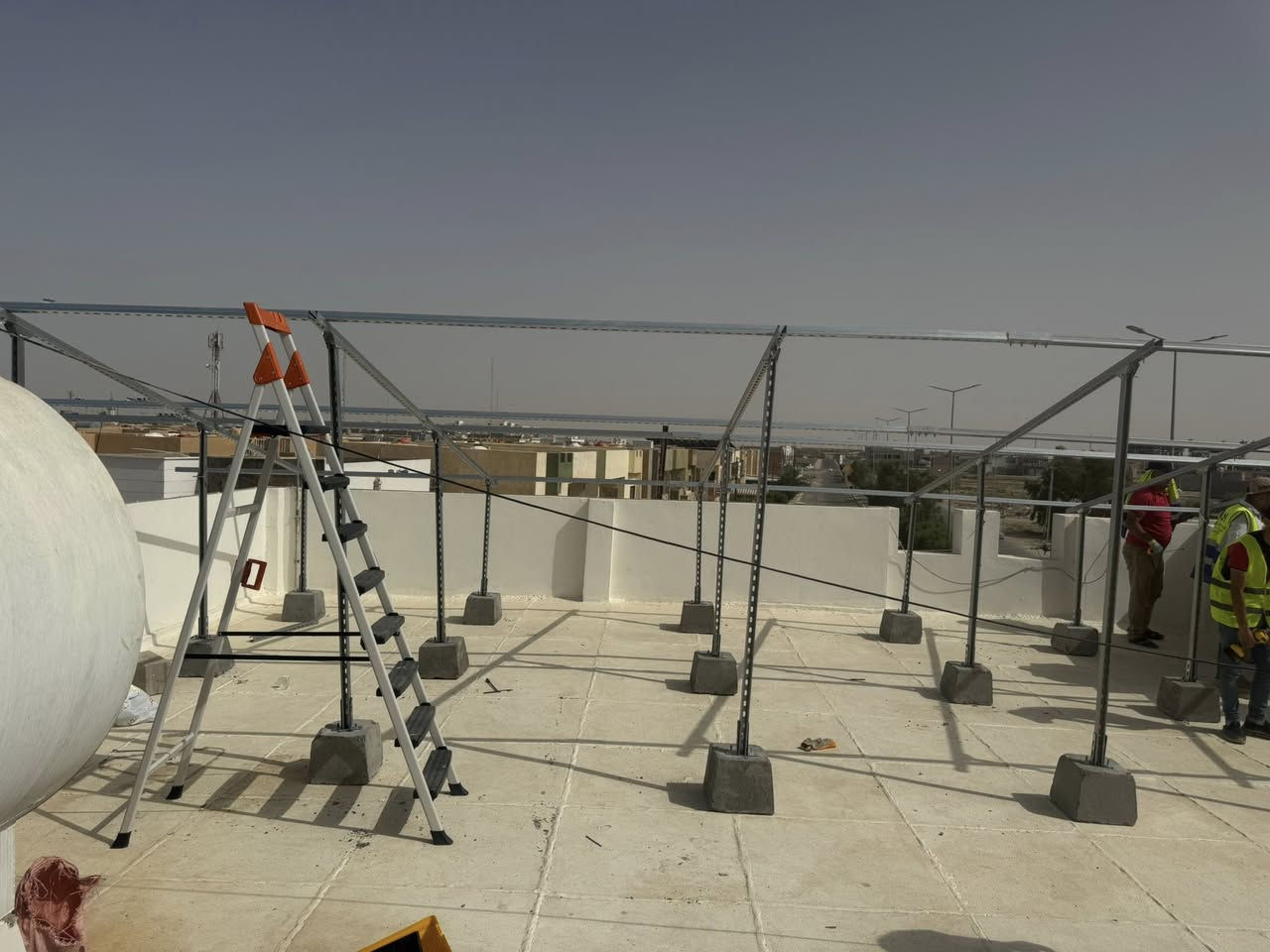 تم بحمد الله إنجاز مشروع جديد لنصب منظومة طاقة شمسية بمواصفات قوية من شركة شيساج العالمية بواقع ٣٠ امبير نهاري و٣٠ امبير ليلي لمده ٣ ساعات ونصف بضمان ٥ سنوات تناسب الأحمال العالية وتوفر استقرار كامل بالكهرباء 💪⚡ 

الانبار /حديثة / مقابل حي صناعي حديثة 
للتواصل : ***********
