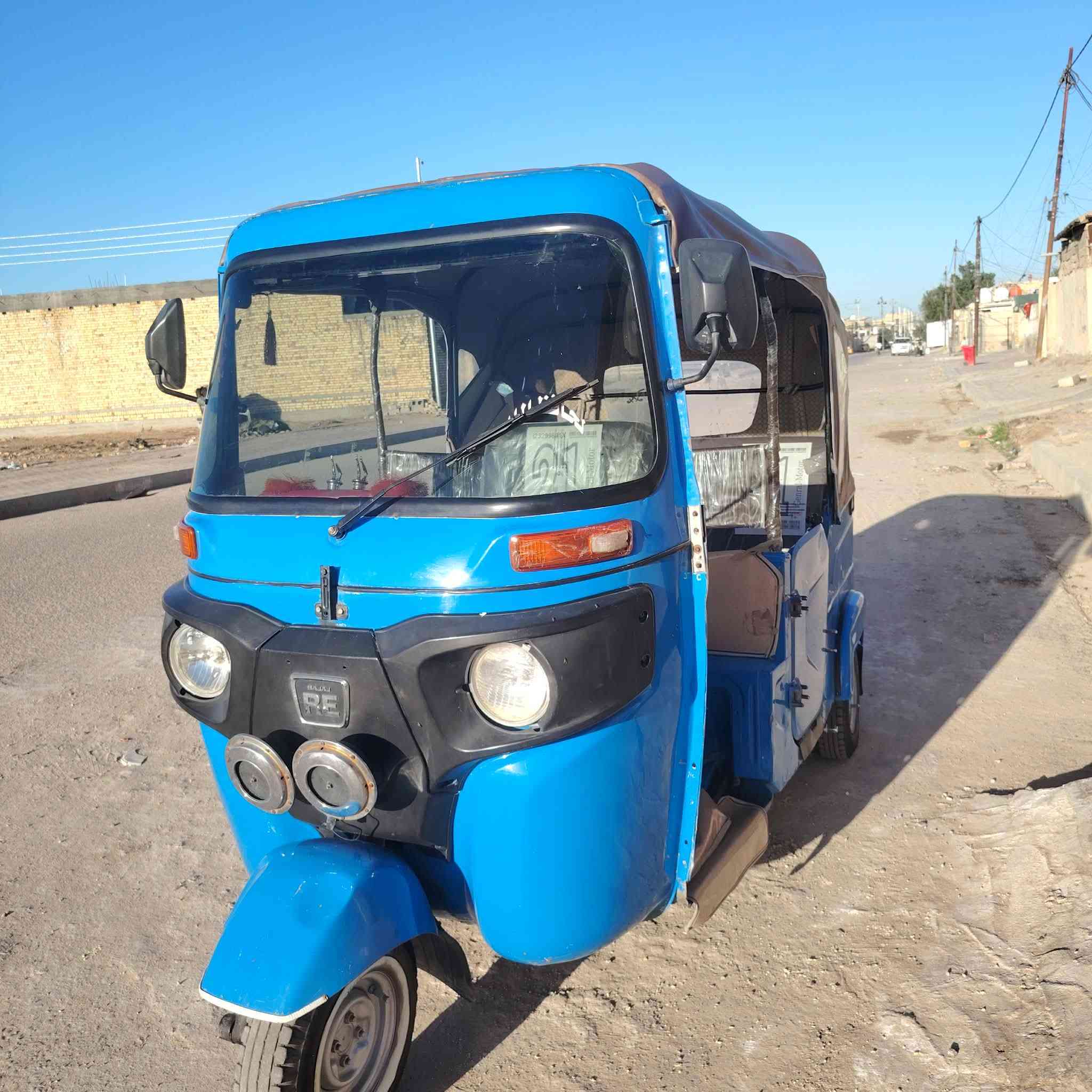 السلام عليكم خويه تكتك البيع موديل 21التكتك بيه صبغ جوه البك لايت كد3 اصابع صفحتين تكتك اوراق وكيله شاكربل مجر العنون المجر الكبير التكتك حلوه وجاهزه من كلشي كبل لشارع رجان الموشراي لايتصل  ***********  وبخدمتك الشراي
