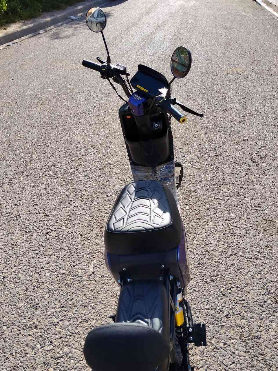 دراجه شحن للبيع نوعR9 موديل 2025 دراجه كله شرط الفحص فول مواصفات نظامP بلوتوث MP3 بلادي منفذ USP للشحن الموبايل نظام R رجوع للخلف بطاريات دبل ونلي الاصلي عدد 5 سرعة بالشاشه 110 سرعة الحقيقي 65 تايرات جديد بريكات دسك رياضي لايت عالي وناصي إشارات لكزز دراجه جديد مستعمل أقل من شهرين سعر 500 وبي مجال للطيبين عنواني كركوك طريق بغداد وهذا رقمي واتساب هو موجود (***********)
