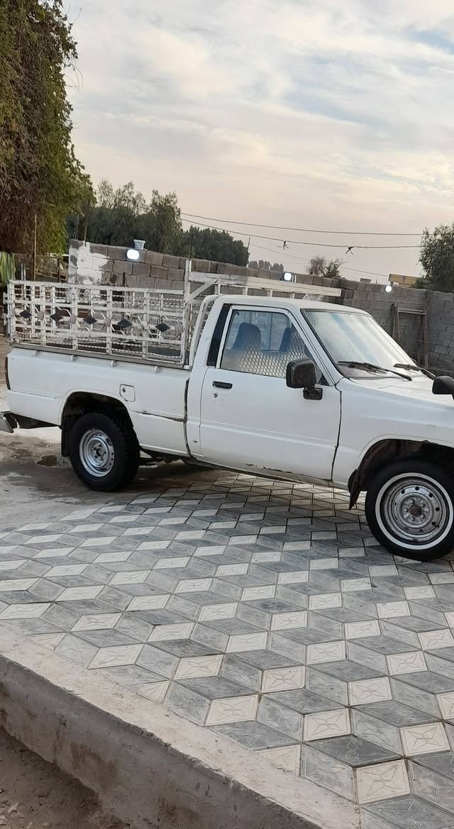 السلام عليكم  موديل ١٩٨٥  كير مكينه اكسن مكفولات تحويل مباشر  بسمي  سنويه لل ٢٠٢٨  ترهم مراوس بكيا  ٦ جنكال 
***********
