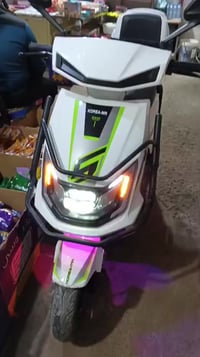 دراجه شحن 6 بطاريات ستعمال قليل متواجد واتس 07727817230