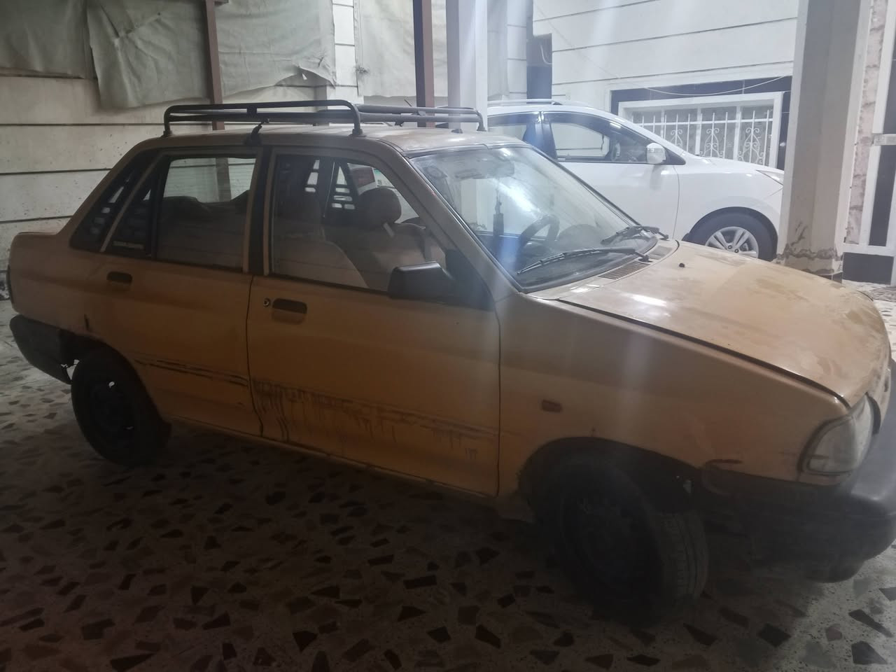 السلام عليكم سايبا 2012 كير ومكينه خير من الله تايرات اربعه جدد السياره جاهزه من كلشي المكان بغداد الشعب *********** ولاتفاق عل سعر عل تلفون ولكم الشكر
