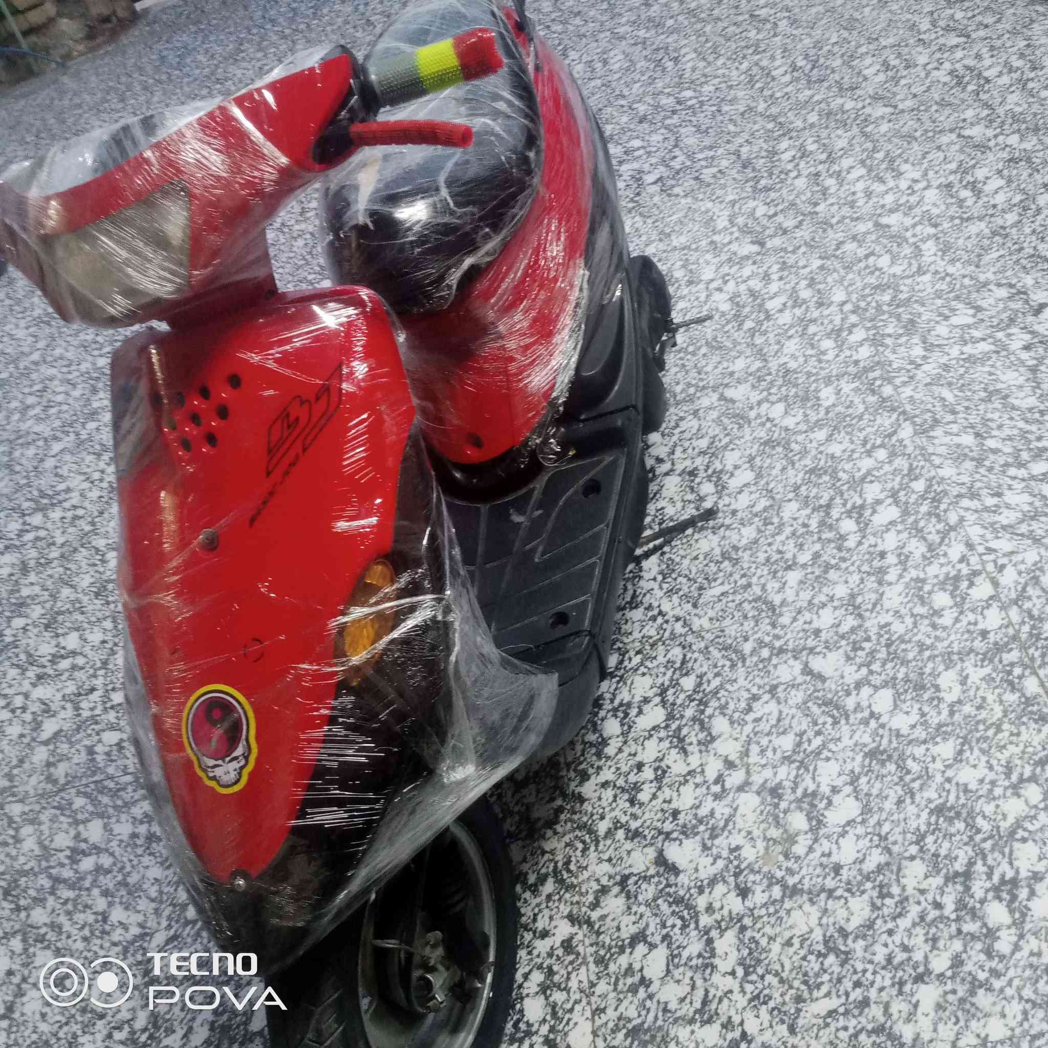 يوماهة بدون شغالة نكرة هدر  سلف شغالة فقط باتري  ب225 بيها مجال قليل شراي يتصل ما متواجد عل نت ***********
