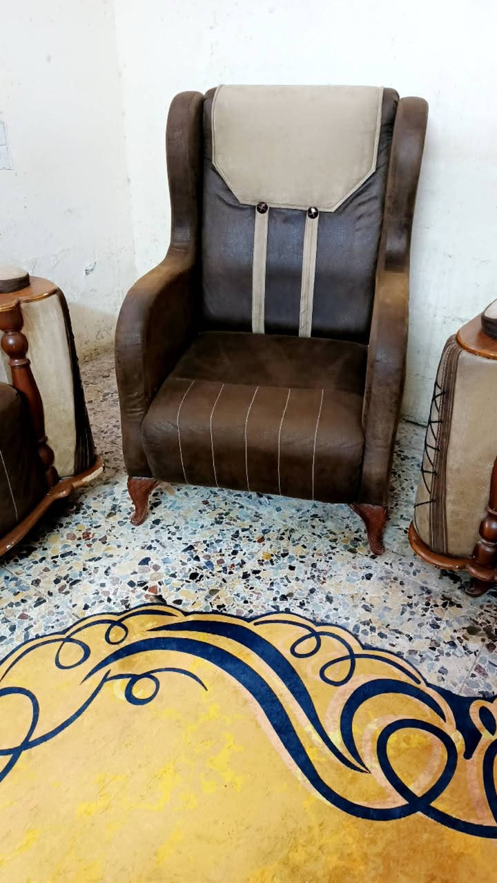 تخم تركي 10 مقاعد نضيف جدا نضيف تكمه سعر 300 وبي مجال مكان البياع يوجد توصل بكروه رقم يوجد وتساب  ***********
