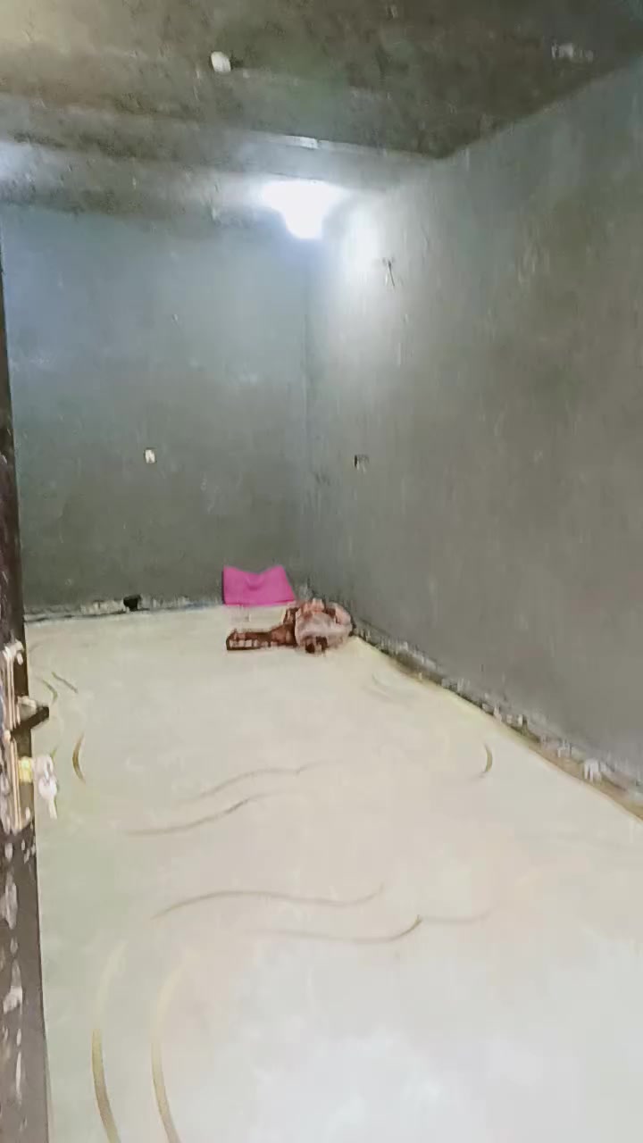 دار للبيع مساحه 240 ابو صريفه قريب شارع البيدا بناء طابوق غرفتين وهول مطبخ بران الصحيات سعر 55 بمجال شراي يتصل ***********
