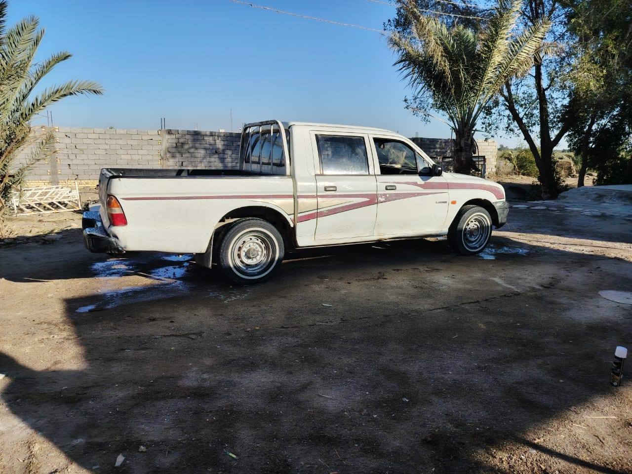 سلام عليكم نسيبوشي للبيع موديل ٩٩ سياره جاهزه من كلشي تحويل ثاني يوم بسمي مجدده لل ٣٠ مكفولة من العيب الشرعي المكان ذي قار سوق الشيوخ النتصال *********** السعر ٤٣
