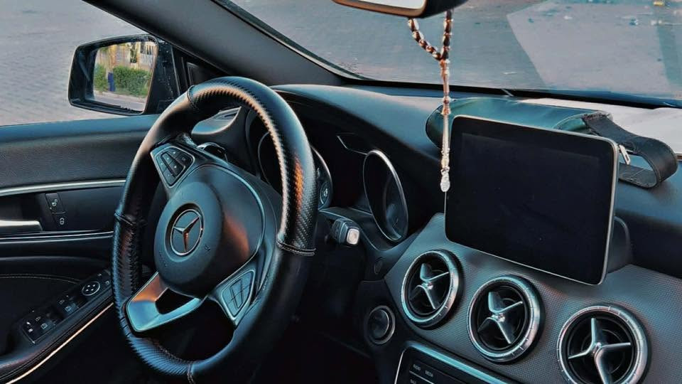 السلام عليكم 🇩🇪🇩🇪🇩🇪 بيع مستعجل
mercedes _ benz 

‏Cla 250  خليجي

ارغب حجم بهذا النوع 

موديل 2016

حجم المحرك ٢٠٠٠ 

يعني ٤ سلندر بانزين توربو 
 ❌السياره بدون صبغ كفاله عامه❌ 

كفاله محرك كير صدر  

🛑 داخل  اسود مميز رياضي

🛑 وياله بلاد المرغوبات 

🛑شاشه كبيره 

🛑 اناره داخليه متعدده 

🛑 مثبت سرعة cruise

🛑 بصمه 

🛑 شفتات سترين  

🛑 اناره داخليه ١٣ لون 

🛑 سستم صوت مميز 

🛑 حساسات 

🛑 كشنات هيتر 

🛑 كشنات خزن ميموري 

عداد المسافات 100 الف ميل

مكانها  (( بغداد )) 

مكينه و كير كله بدون اي عيب سيرفس كامل

و بالعافية على اللي ياخذهه 🙏

السعر (158 ورقه ) وماعتقد اكو هيج سعر بلسوك كله عرضته بسعر وحده 2014
للاستفسار 
***********

