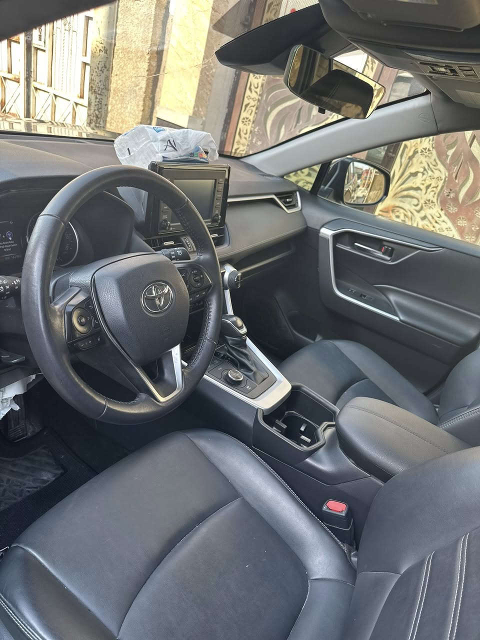 السلام عليكم
ملاحظة 👈 السيارة ماشية 13  الف  زيروجديدة جداً شرط نظافتها مال زيرو ريحة الشركة بيها عليها ppf افلام حماية
موديل ٢٢ هايبرد بطارية ليثيوم تمشيك ٨٠٠ كيلو  وفول مواصفات  تفاصيل الحادث : 👈 صبغ قليل أثر شك بالجاملغين ( فقط خشم جاملغ ) كفاله لغد وشاصي
السعر $$$أتصل  مكاني / البلديات ***********
