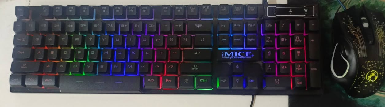 🔥للبيع Xbox Series S (أبيض)🔥
🎮 الجهاز بحالة جيدة نظافة 90٪
🕹️ مع يد تحكم أصلية (يوجد درفت في العصا اليسرى)
⌨️🖱️ ماوس + كيبورد
🖥️ شاشة Shownic قياس 32 بوصة 60 هيرتز 
💵 السعر: 325
🤝 يوجد مجال بسيط
📩 للتواصل يرجى المراسلة على الخاص
مكاني صلاح الدين-تكريت-مجمع بيتي


**إذا كنت صاحب هذا الإعلان وتريد حذفه لأي سبب، رجاءا أرسل رسالة إلى الدعم الفني**