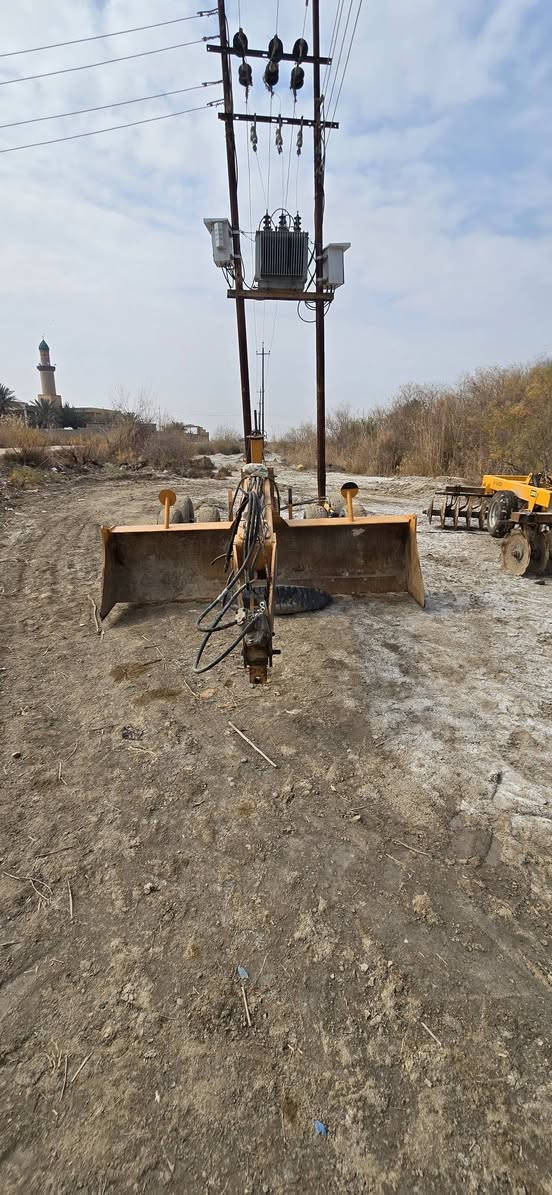 السلام عليكم معدلان ٣متر التاير حجم ١٦عالي وشكله تركي جك صفح عربانه مكفوله يعني تشتري شغله جاهزه مكفول وجاهز مشتغل موسم واحد ويا جهاز GBSمن شركه الكاطع تريده وحده تريد ويا جهاز وبل خدمه 
***********
***********
