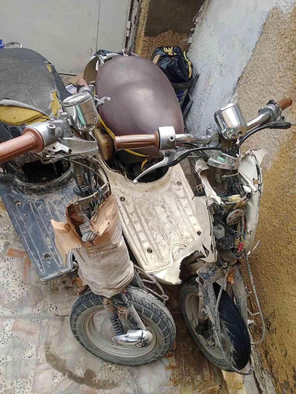 دراجتين سعر 300 وبيهن مجال حك الجية نظيفات ماتعبك سلف وهندر نقص كهربائيات أو الكفرات شلعه قوية اي ستفسار خاص او ***********
