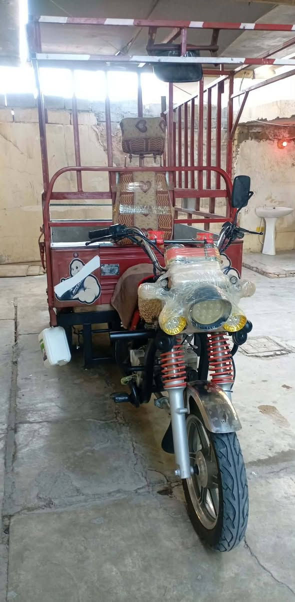 ستوته البيع موديل 2019 أوراقها كامله سعر 1600 بيها مجال ***********
