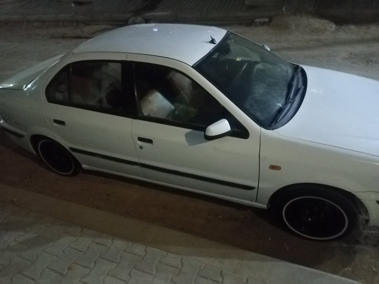 سلام عليكم سمند ٢٠١١ سياره حلوه وجاهزه مكينه تبريد حداديه تخم تاير جديد ابو الخط دوشمه جاهزه مراوس بيع ***********
