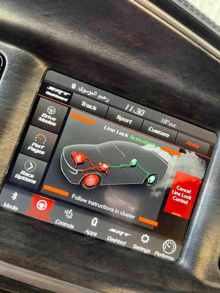 جارجر
٢٣ موديل
اصل دايتونا ٦٤٠٠
سياره بيه جاملغ وجنطه فقط
بجم كبس
بدون ايرباك 
سياره كارتون
ماشيه ٨ الف زيرو ريحه شركه بيه 
لا داخله استعراض ولا كذا طابكه بل بيت بس رقمته 
ستوك لا ملعوب بيه ولا كذا
مكانه العطيفيه
للاستفسار 
*********** واتس
