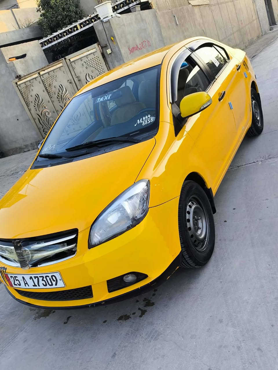 سلام عليكم
تم عمل عناية متكامله لهاي السياره
يشمل  بولش ثلاث مراحل 
مع مرحله رابعه سيراميك بخاخ عازل للماء والاتربه 
 وتم بولش الايت الامامي للسياره والبك لايت 
وتم بولش جامات السياره وتنضيف وتجديد دواخل السياره 
وتنضيف المحرك السياره والصندوك 
وأيضاً يتم غسل السياره قبل البولش وبعد البولش 
وهذا الرقم بي واتساب ***********
