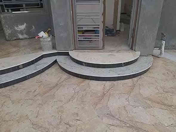 سلام عليكم خلفه سيراميك درجه اوله شغل إيراني تتريس جداري ارضي متفرغ حاليأ ***********
