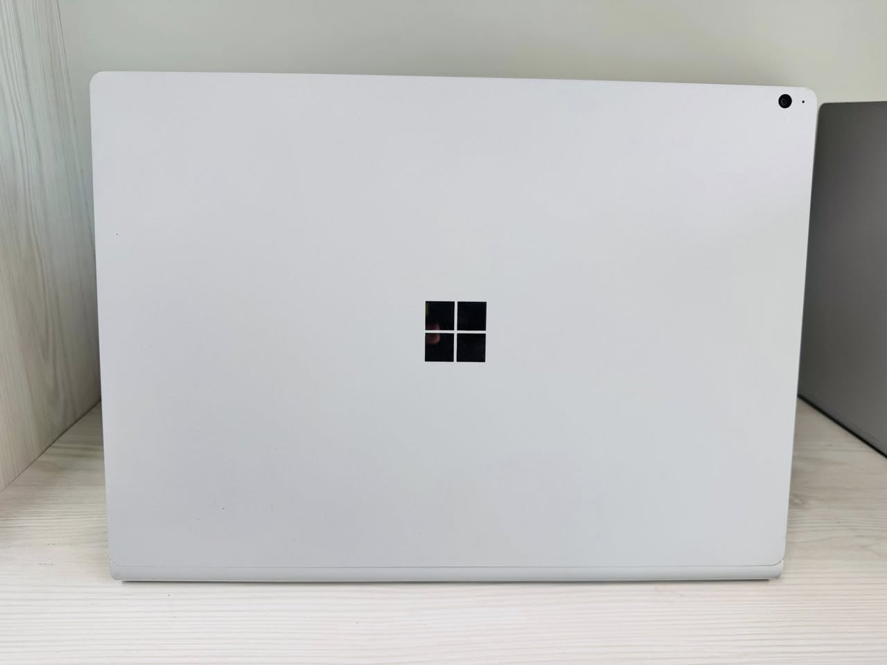 �✨ عرض مميز – Microsoft Surface Book 3 | فئة الاحتراف ✨🔥
الجهاز اللي يجمع قوة اللابتوب + مرونة التابلت بجهاز واحد 👌💻

✅ المعالج: Intel Core i7‑1065G7 – الجيل العاشر ⚡
✅ الرام: 16GB أداء سريع وتعدد مهام بدون تعليق 🚀
✅ التخزين: 256GB SSD – سرعة إقلاع وتشغيل خرافية 💾
✅ الشاشة: لمس عالية الدقة قابلة للفصل والعمل كـ تابلت 👆
✅ التصميم: هيكل فاخر + وزن خفيف مناسب للشغل والتنقل 💼
✅ الاستخدام: تصميم • دراسة • برمجة • أعمال مكتبية احترافية

💥 جهاز عملي وفخم بنفس الوقت… مناسب لرجال الأعمال والطلاب وصناع المحتوى.

📍 الموصل – المجموعة الثقافية – فرع الحاسبات خلف الجرزات
📞 ***********
📞 ***********
📞 ***********

🔥 تكنو ماستر – تختار جهازك بثقة وإحنا نضمنه

#SurfaceBook3 #MicrosoftSurface #Corei7 #LaptopPremium #تكنو_ماستر #لابتوبات #موصل #SurfaceLaptop
