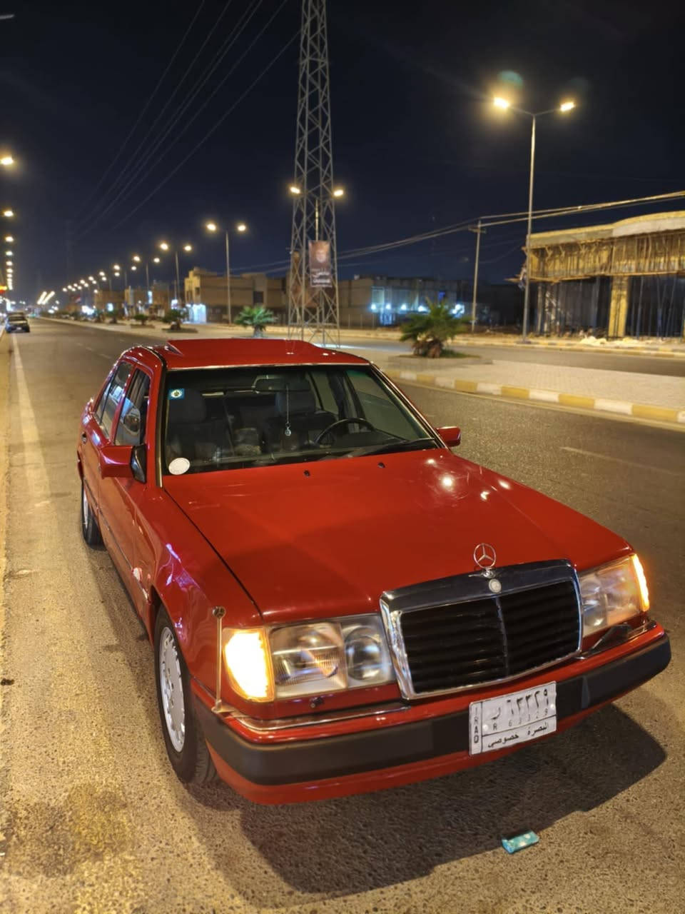 السلام عليكم مارسدس موديل 87 محرك وكير بطه 2500 ديلكو  مكفولات رقم بصره سنويه جديده تبريد شغال كهربائيات كلها شغاله مصبوغه جماليه بدون ضربه السعر ٦٠ مكاني ميسان المجر الكبير الاتصال ***********
