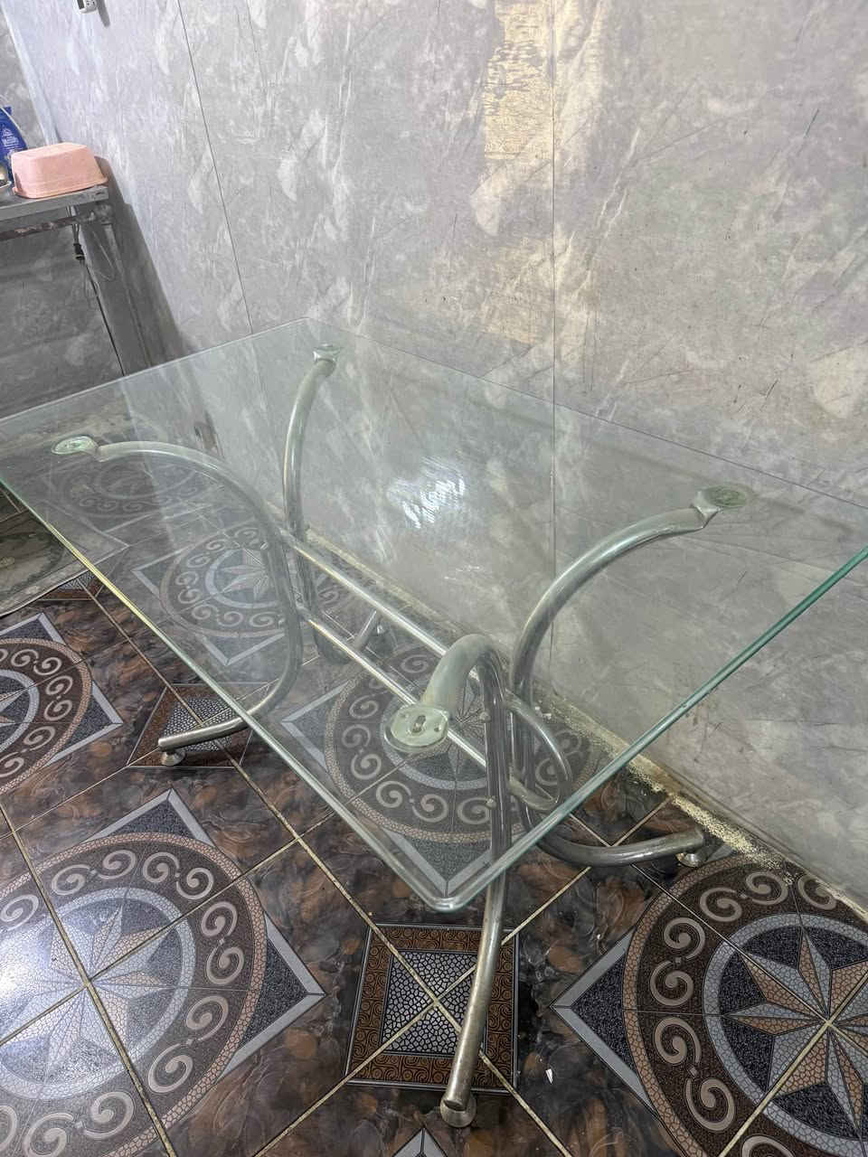 ميز زجاج تكمه 
الطول 120 العرض 70

بغداد حي الجهاد 
*********** بغداد, العراق

