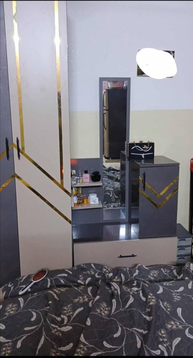 غرفه نوم تركي مستعمل قليل 
السعر 350 وبي مجال
الرقم ***********
