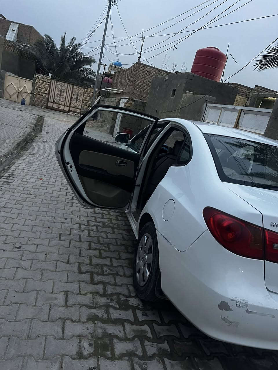 النترا ٢٠١١
رقم نجف بسمي 
محرك ٢٠٠٠
كير مكينه تدفئة تبريد 
جاهزه  من كلشي 
للاستفسار ***********
