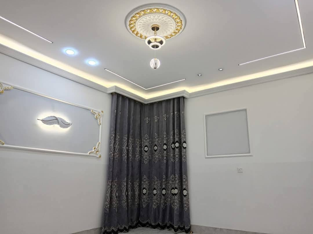 سلام عليكم
ديكورات مغربي متفرغ حاليآ
 نشتغل جميع المحلات والمجمعات  بكادر راقي جدا
اي ديكور يعجبك نشتغله 
شغل درجه اولى وانطيك ضمان للشغل
نموذج من اعمالنا
للتواصل اتصل على الرقم
***********
