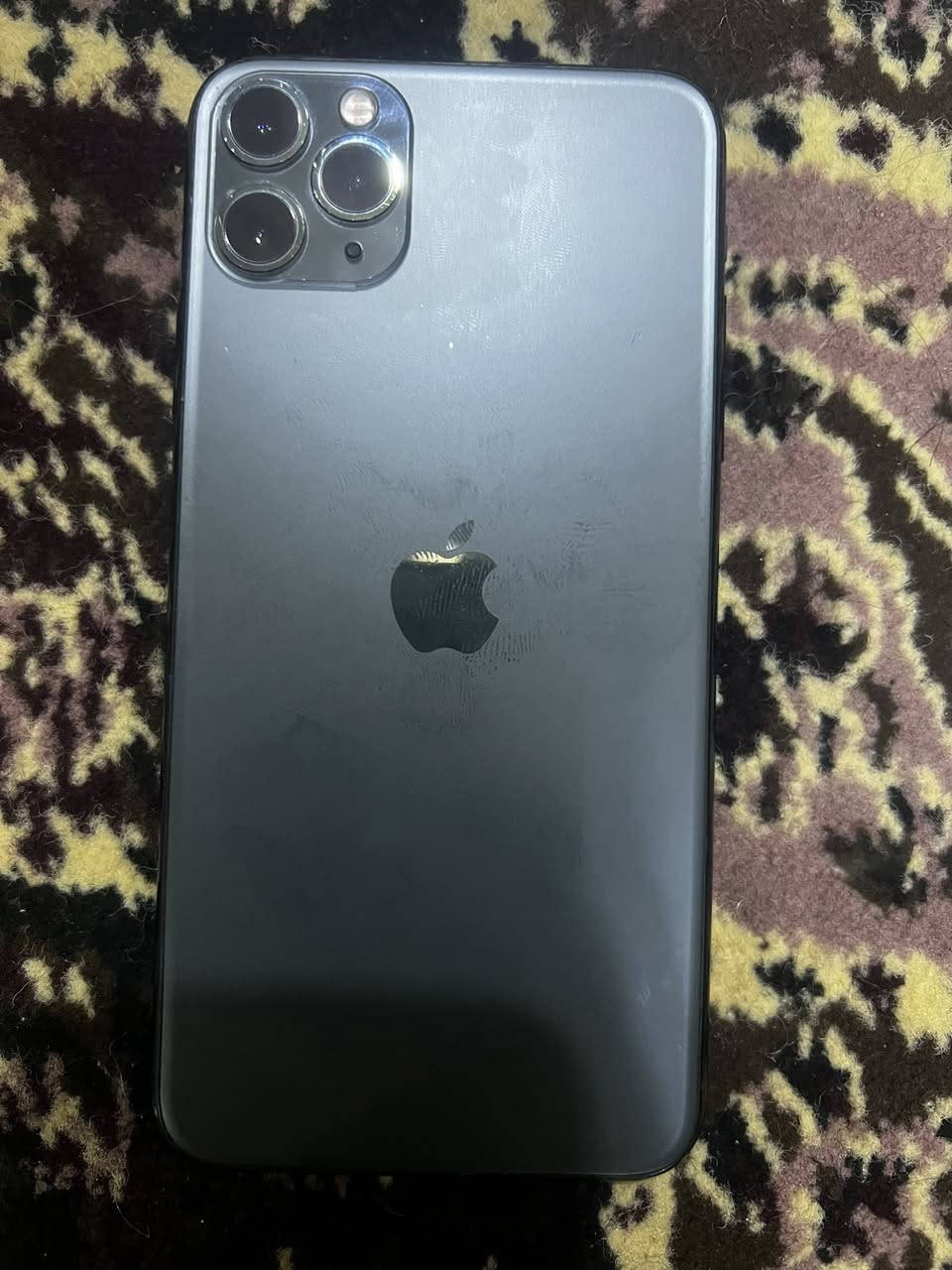 آيفون 11برو ماكس 
للبيع 300 او بي مجال 
جهاز مكفول جهاز نضيف كلش
ذكره 256
بطاريه 85 
جهاز نضيف او مكفول 
العنون كركوك دوميز 
للتوصل ***********
