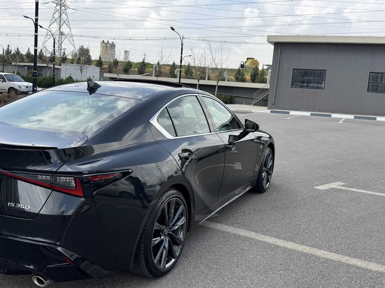 Is 350 f sport 2024
للبيع او مراوس 
تفاصيل اكثر تعال خاص او تدلل 
***********
