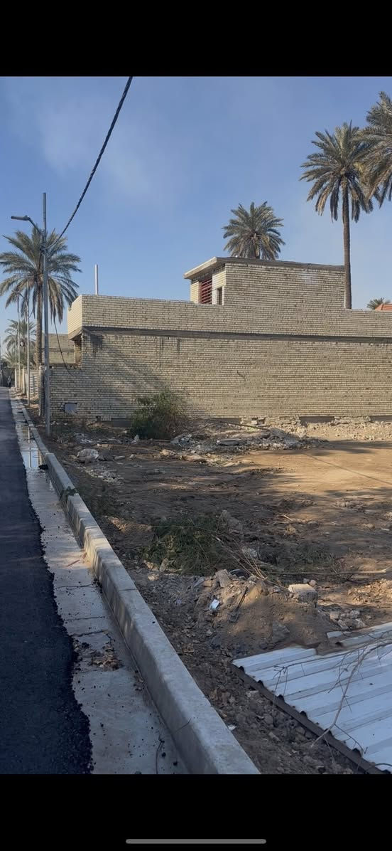 قطعة للبيع ٣٠٠ مترطابو زراعي سند ٢٥ وكالة ام الصورة الزعفرانية نهاية الاربع شوارع نهاية شارع عبيد ع السدة خدمات كاملة سعر ال ١٠٠ م (٤٥) مليون استفسار ***********
