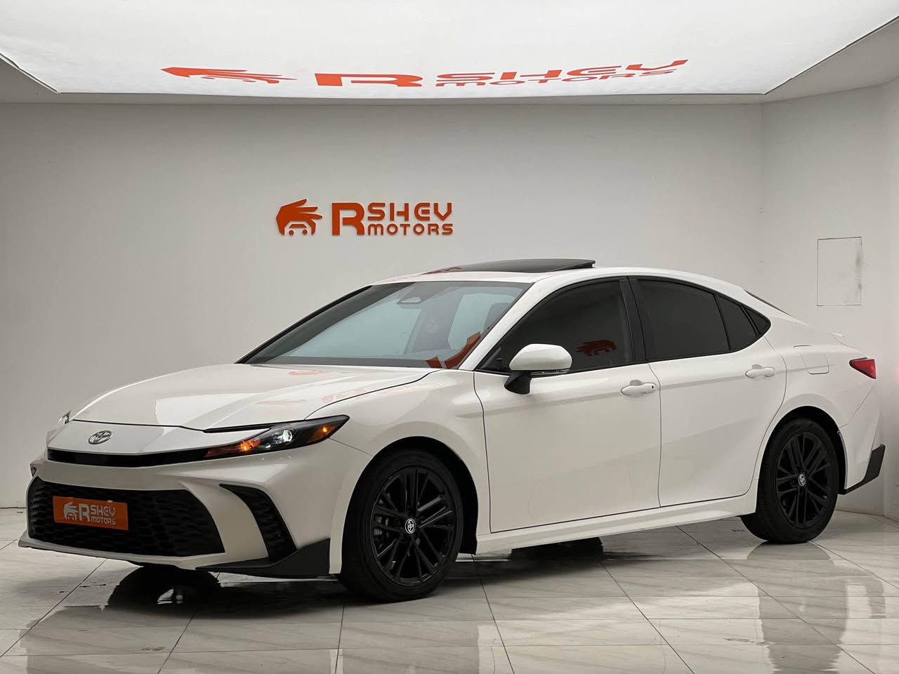 Toyota Camry SE+ 2025
تويوتا كامري 2025

مواصفات +SE:
فتحة سقف كشنات كهرب و جلد و تدفئة رادارات جانبية و خلفية 

مكينة 4 سلندر حجم 2.5 لتر تنفس طبيعي هايبرد 
ماشية 17,000 ميل و بحالة ممتازة 

ضرر السيارة جاملغ و شبر من البنيد مكفولة من كير و محرك 
وكهربائيات….
ايرباكات و دواخل سليمة ١٠٠٪؜ 
السيارة مامرقمة تترقم ارقام شمالية..

ب  سعر (259$) ورقة و بيها مجال للطيبين

مكان السيارة

دهوك -معرض ارشف R-Shev
رقم51 من معارض التيرمينال 

***********
*********** دهوك, العراق
