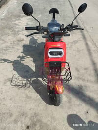 R8 • خمس بطاريات • بصمة وكارت