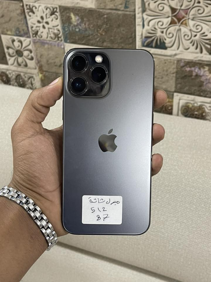 السلام عليكم 
13برو ماكس 
ذاكرة ٥١٢
مبدل شاشه 
مبدل فلات شحن
بطاريه ٨٧
السعر ٥٠٠

يقره ففط شاشه مبدله
***********
