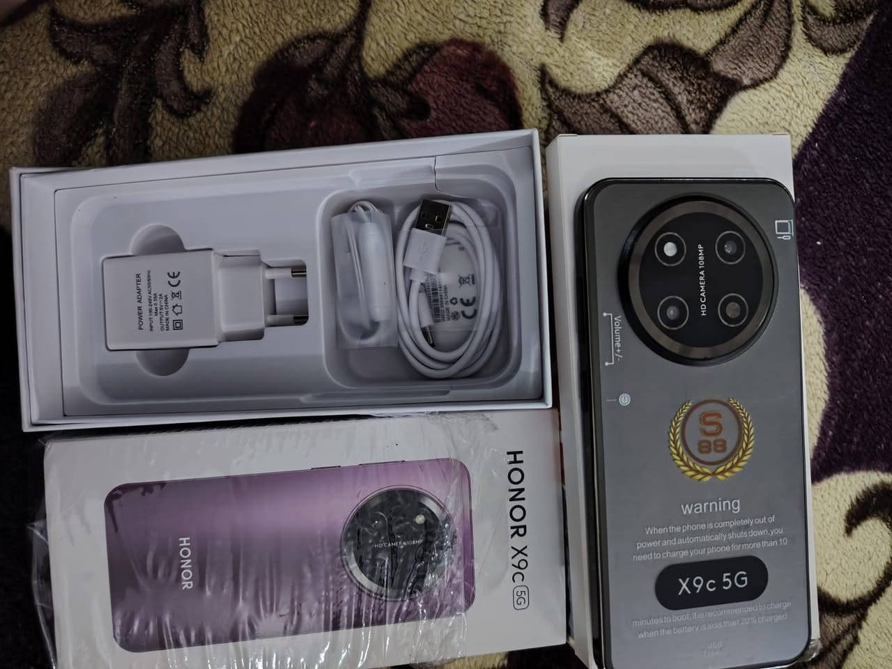 هونر اكس تسعه سي جديد بل كارتون والجهاز الثاني  ردمي اس  15 للبيع الواحد اب ١٠٠  ا صلي درجه ثانيه مكاني النجف كوفه مكلف بل نشر رقم صاحب الجزه ***********
