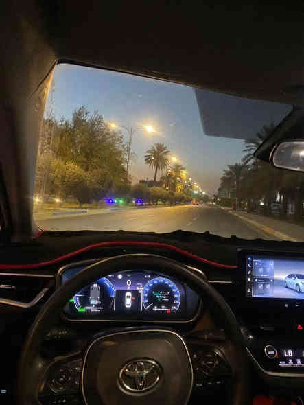 السلام عليكم 
كورولا 2023 خليجي هايبرد شكل الامريكي 
ماشيه 45 الف كيلو متر 
رقم بغداد
—————-
مواصفات :
-فتحه
-تبريد بيانو 
-تبريد قطعتين 
-سايد بريك بصمه 
-اوتو هولد 
-مانع انزلاق
-مود درايف 
-تحديد مسار
-كروز سرعه
-بصمه 
-لد نهاري 
-اشاير مري 
-تحكم ستيرن 
-قياده ذاتيه 
—————-
الكشر :
مكفول 
—————
الميكانيك :
كير محرك صدر تبريد كهربائيات مكفولات 
——————
مكاني بغداد الغزالية 
السعر :139
للاتصال *********** بغداد

