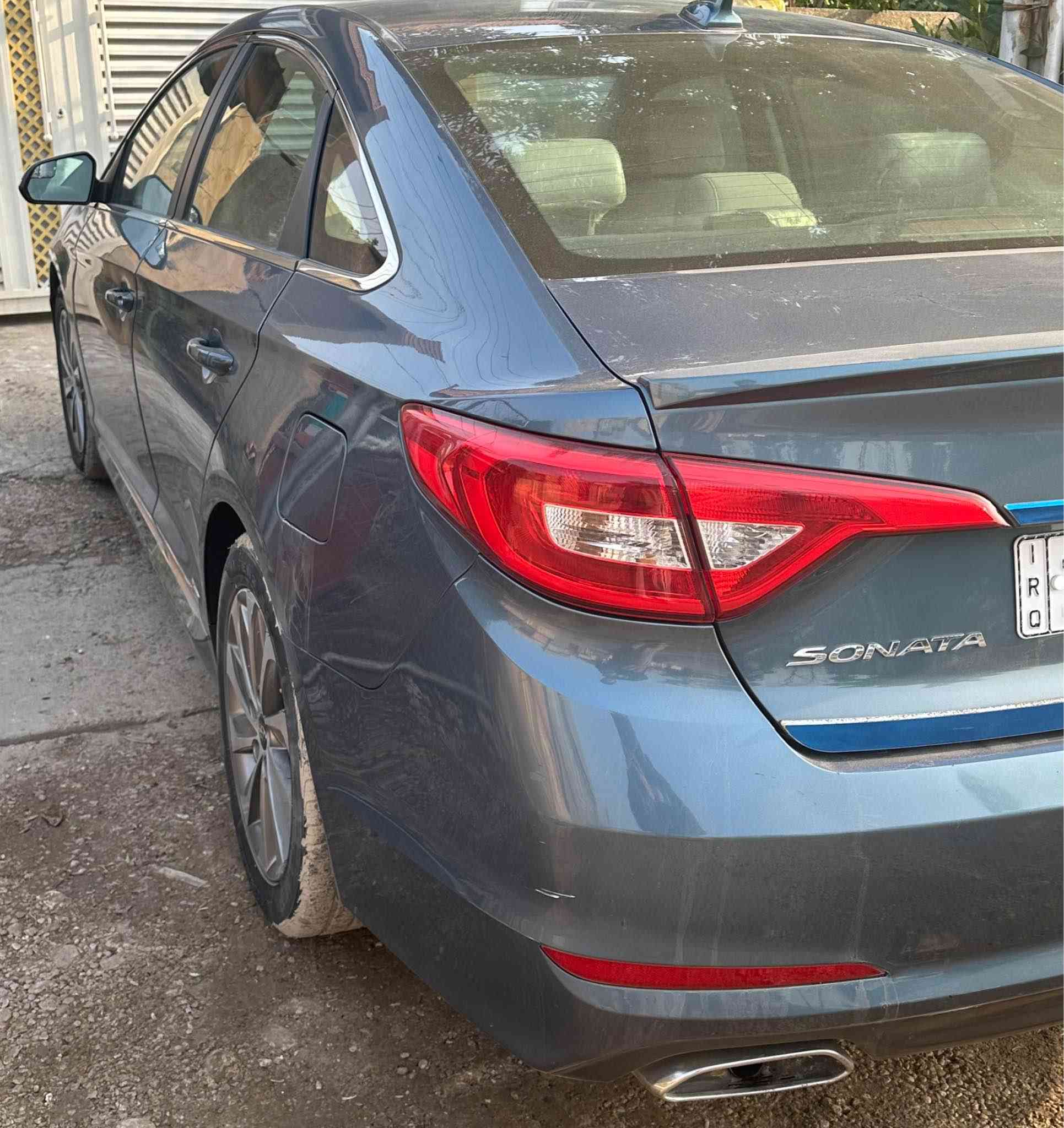 سوناتا ٢٠١٥ سبورت
امريكي 
محرك 2400 ما مفتوح
عليها برمجه عادي
حادثها بابين جهه السايق
94ميل
دواخل كاربون فايبر
*********** حلة, بابل
