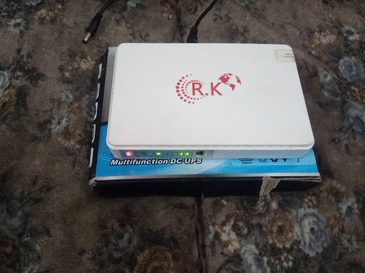 أغراض للبيع والشراي يتصل على الأرقام *********** /*********** مكنسة كهربائية شغالة شرط حيل نظيفة مابيها ولاعيب بلي ستيشن تو ابو الفلاش شغال شرط عاكسة شغالة شرط عنواني أيسر سايدين حي النور قرب مجسر المعارض
