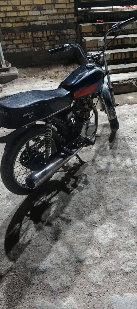 ايرانيه أربع كير كومت حديد شاصي نامه بدون سعر 350 مكان ماجديه رقم ***********9
