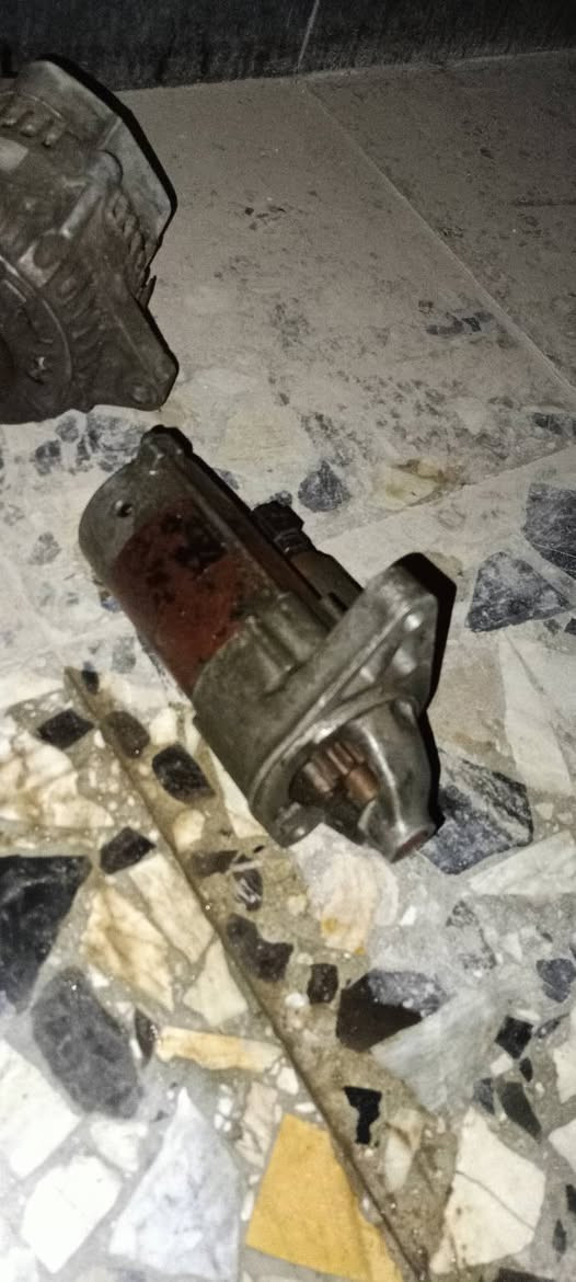 سلام عليكم غراض لبيع مال سياره جيلي سيكي كلهن شرط لفحض رقم***********
