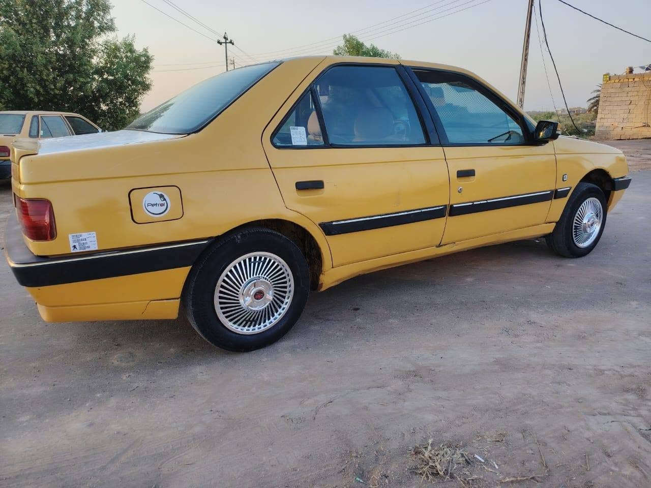 سلام عليكم بيجو للبيع موديل 16 سنويه جديده لل 28 مصفره هيئة وغرامات مكينه وكير مكفولات تخم تاير وحداده جديده وتبريد شغال تدفه شغاله  السعر ب 29 وبيها مجال قليل العنوان ميسان شراي يتصل بيه خير ويدلل ***********
