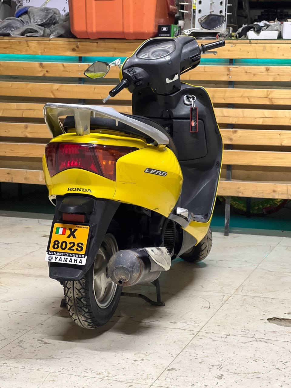 ليدي حديث ابلادي بس امفيلس 
السعر سبعة ونص و بي مجال
الرقم ***********
