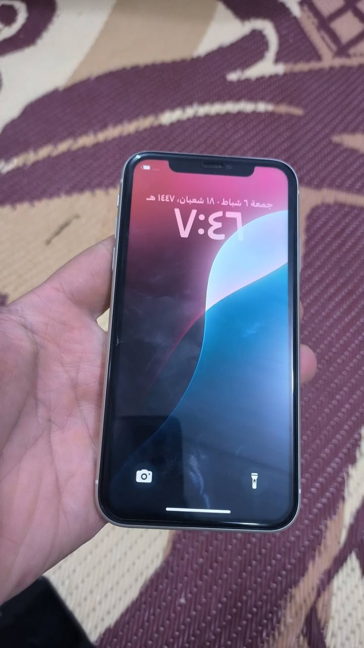 ايفون 11 عادي الجهاز وتر بطاريه 75 ذاكره 128 السعر 260 للاستفسار اتصل *********** واتساب موجود
