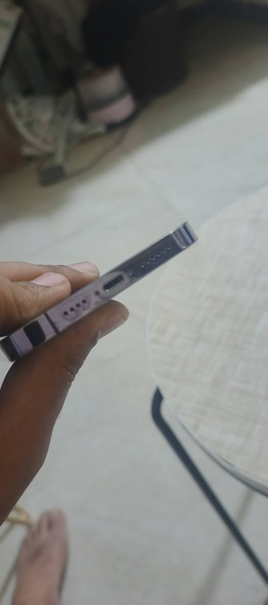 ***********
السلام عليكم ايفون 14 برو ماكس 256 بطاريه 79 جهاز مكفول فقط الظهر مفطور وليس كسر نظيف واي خلل مابي السعر 700
