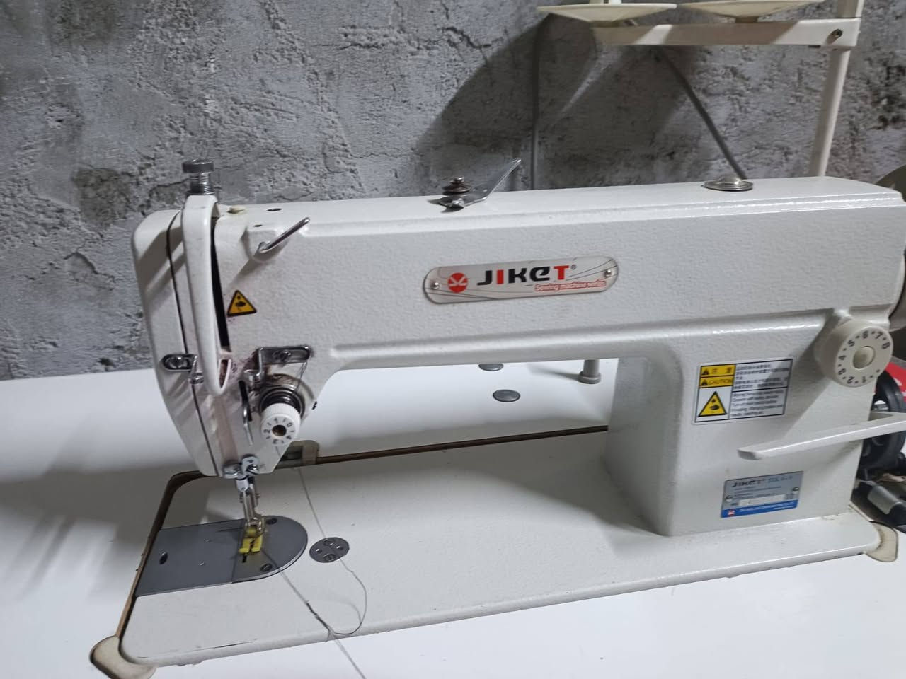 سلام عليكم عندي هاي المكينه البيع جديده والله مشتريته  ريده سعر 350


**إذا كنت صاحب هذا الإعلان وتريد حذفه لأي سبب، رجاءا أرسل رسالة إلى الدعم الفني**