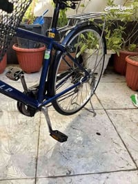 بايسكل بناتي حجم 27 لون نيلي مميز ، بايسكل خفيف و سريع اشتريته بـ 2024...