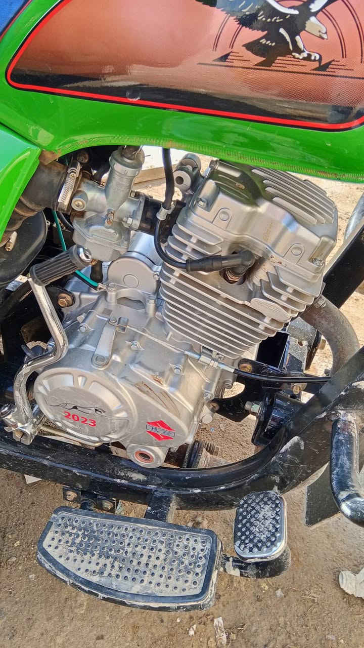 السلام عليكم ستوته للبيع موديل 2023 اوراق اصوليه نضيفه كلش مكفوله من الشخط مكانها بغداد المعالف تقاطع درويش السعر مليونين ونص وبيها مجال بسيط حك الجيه ***********
